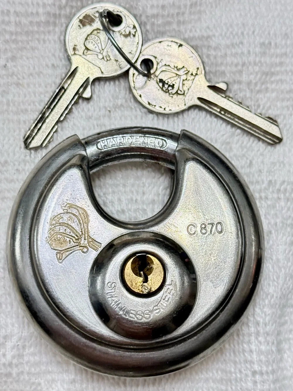 Huge bundle of various types of locks all with keys or combos provided